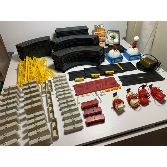 Vintage 70s TYCO PRO LOT Slot Car Race Tracks Controllers Power Extenders Guards - Picture 2 of 12